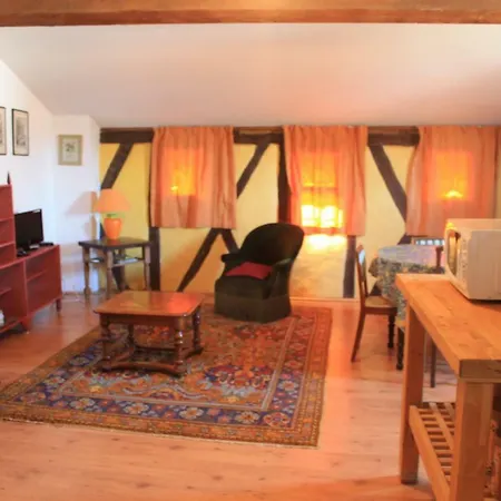 L' Ancien Relais De Poste - Margot